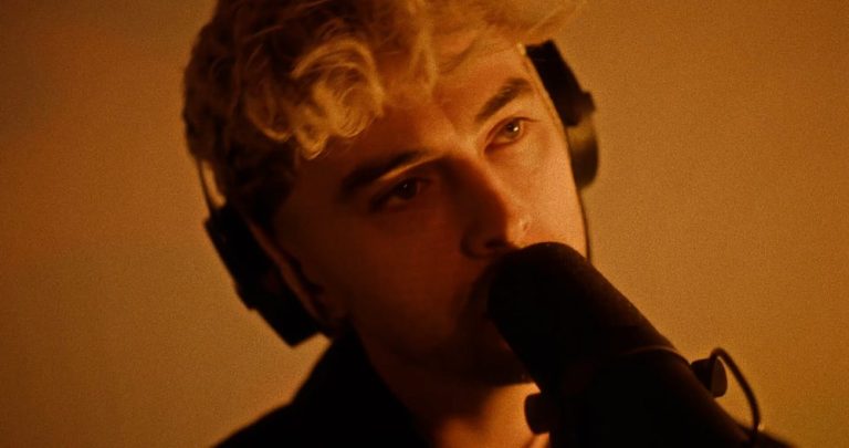 Benedict Cork singing Soulmates, frame from music video